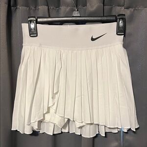 Nike Women's White Pleated Mini Skort